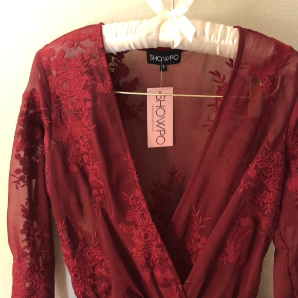 NWT showpo no filter play suit in wine lace rare romper sheer long sleeve small - Picture 4 of 16